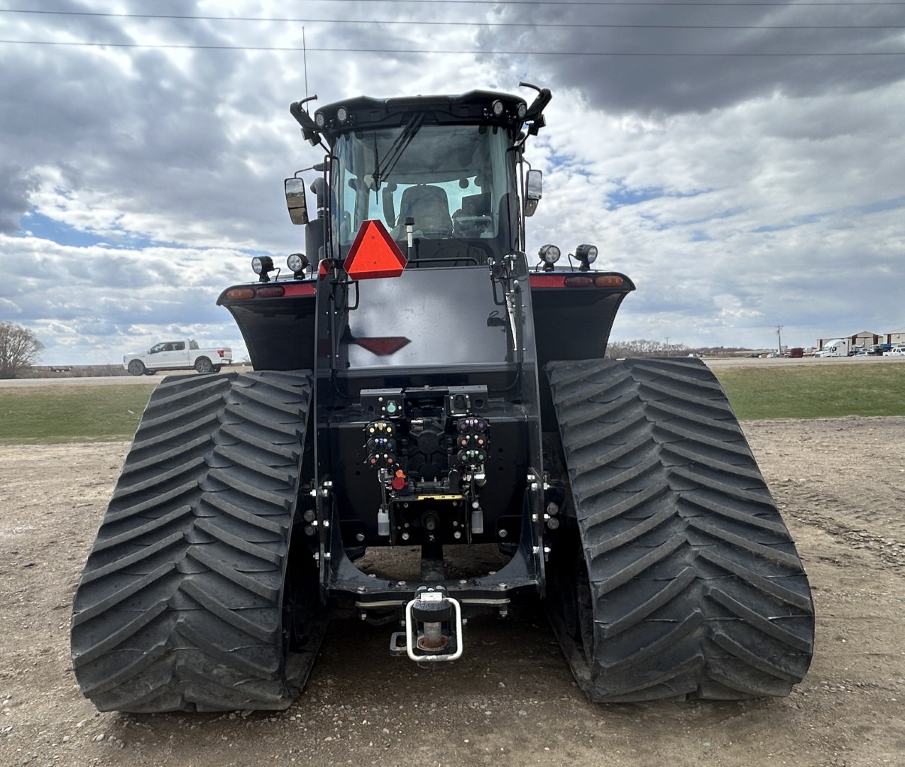 2024 New Holland T9.655 Tractor Rubber Track