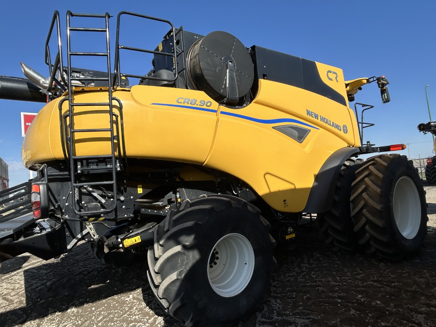 2024 New Holland CR8.90Z Combine