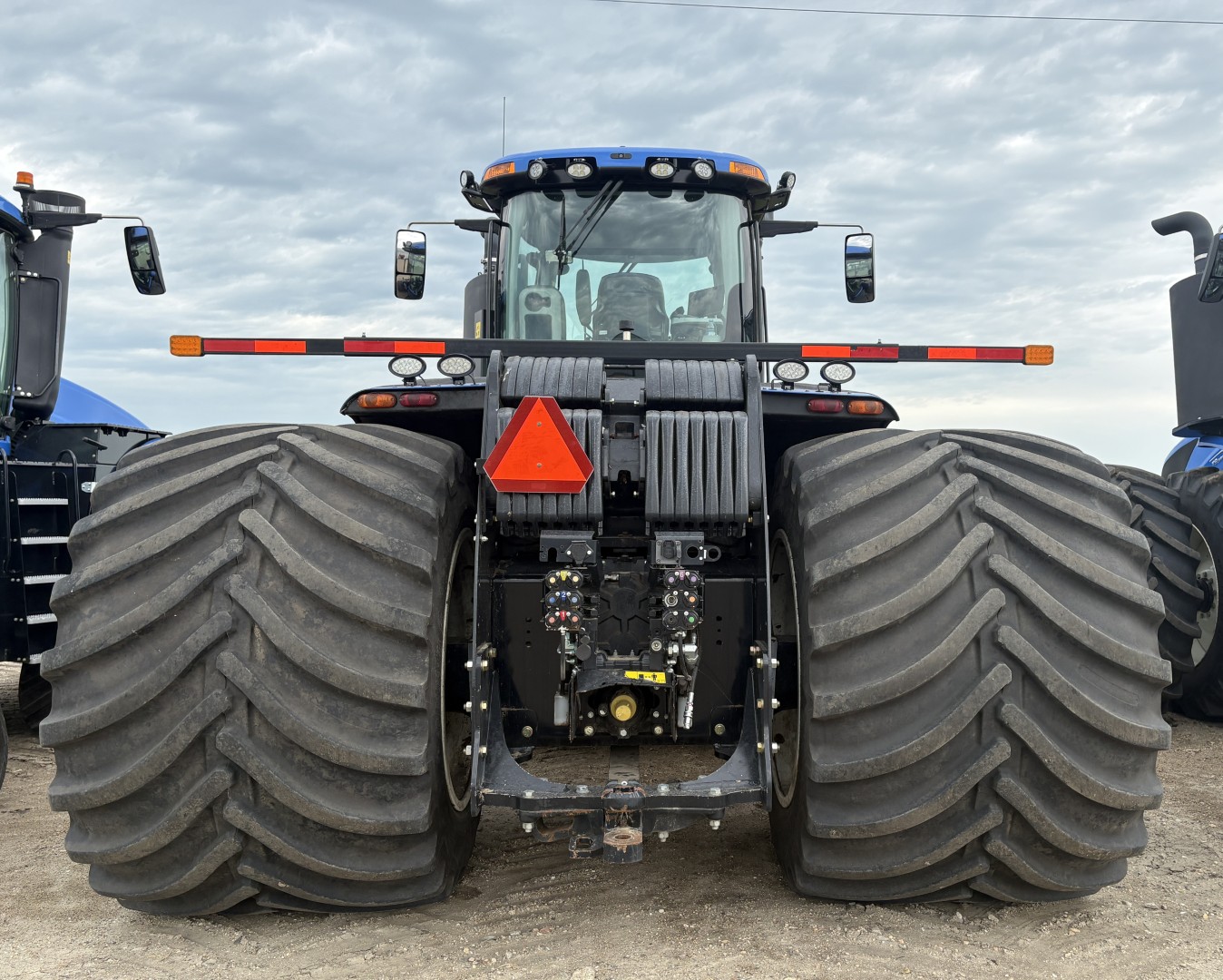 2022 New Holland T9.645HD Tractor 4WD