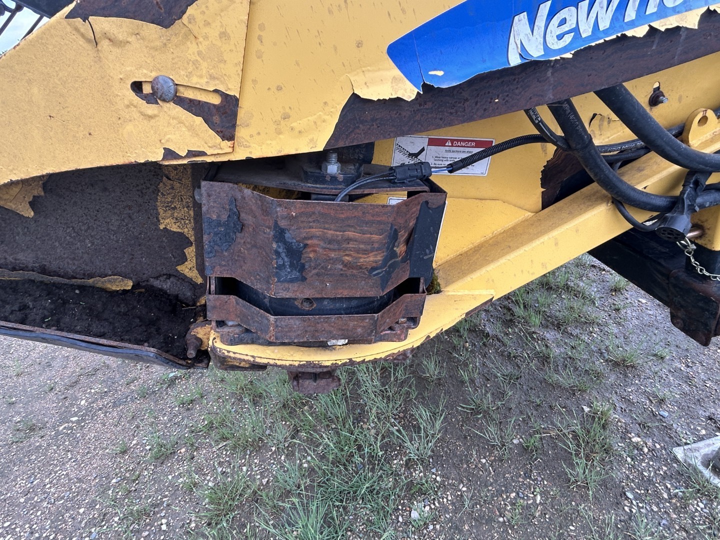 2012 New Holland 30W Header Forage