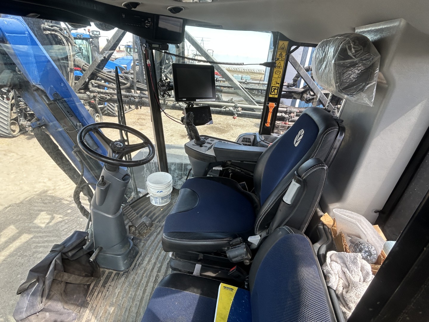 2021 New Holland SP.370F Sprayer/High Clearance