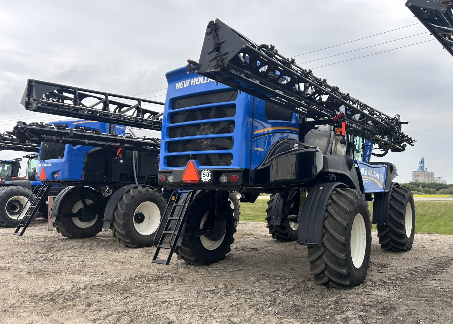 2021 New Holland SP.370F Sprayer/High Clearance