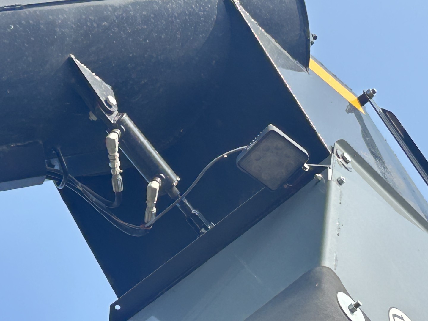 2020 J&M X812 Grain Cart