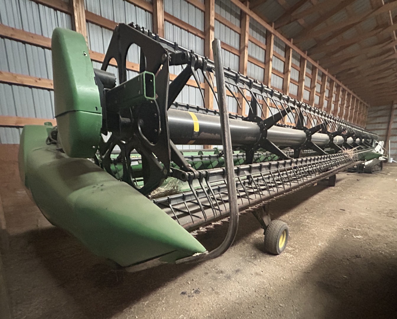 2011 John Deere 635D Header Draper