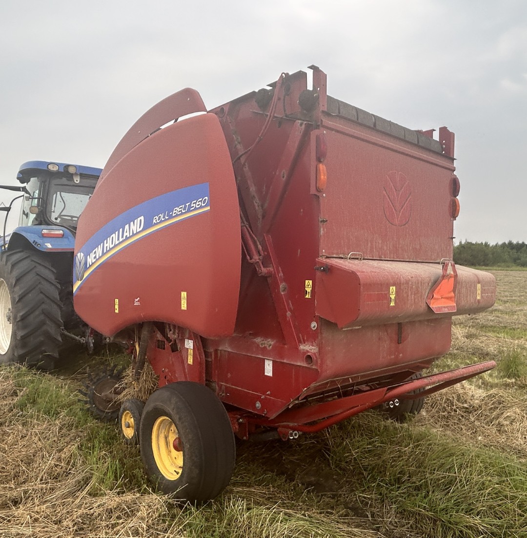 2016 New Holland RB560 Baler/Round