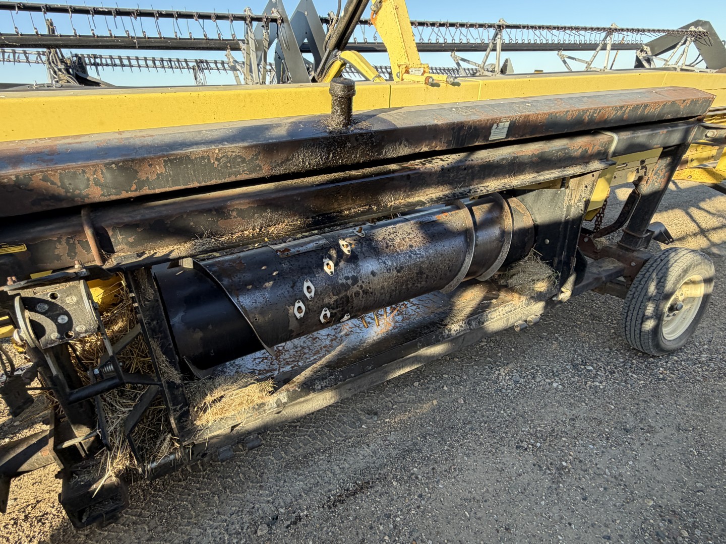 1998 Honey Bee HB36 Header Draper