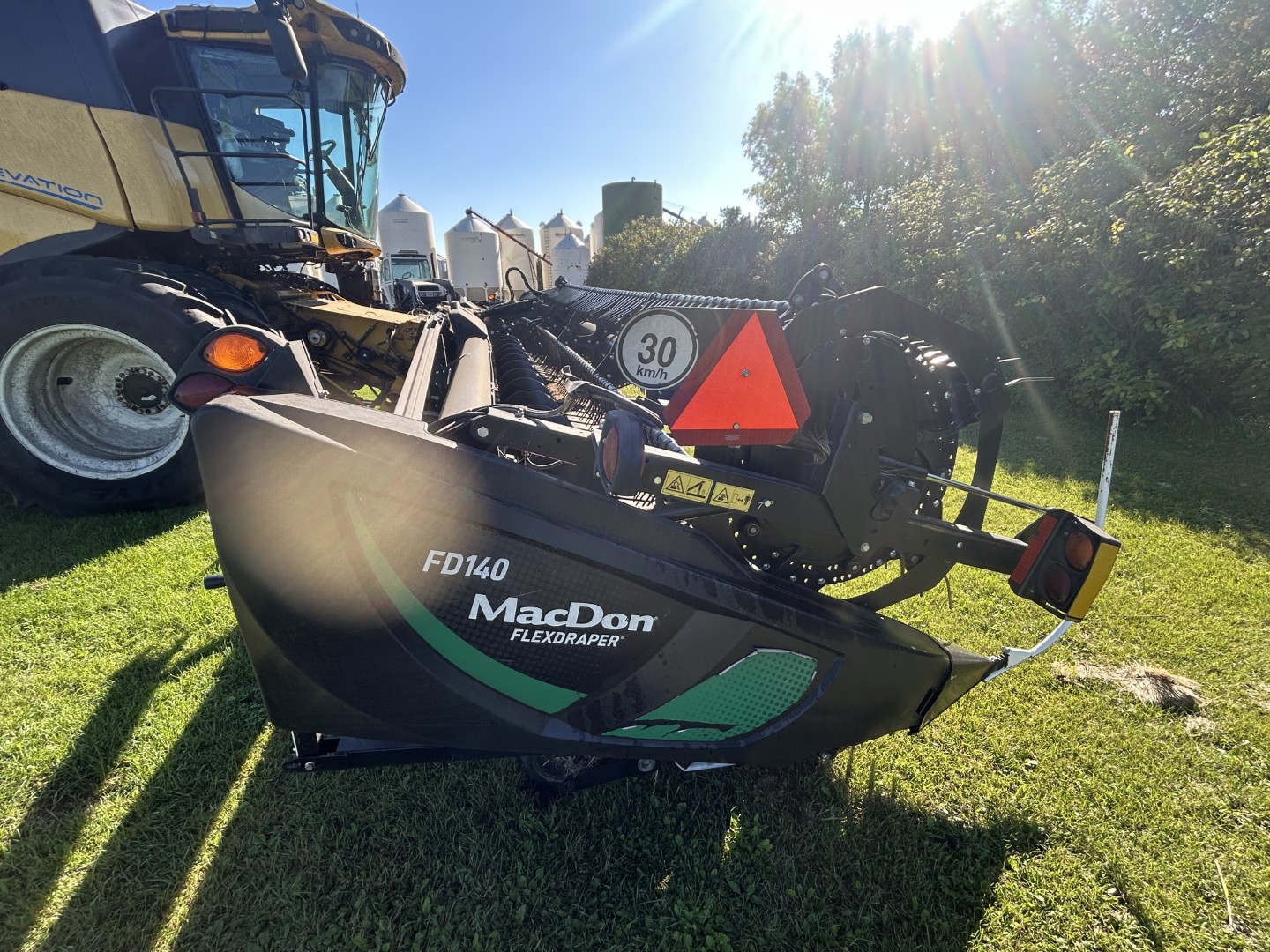 2021 MacDon FD140 Header Draper Flex