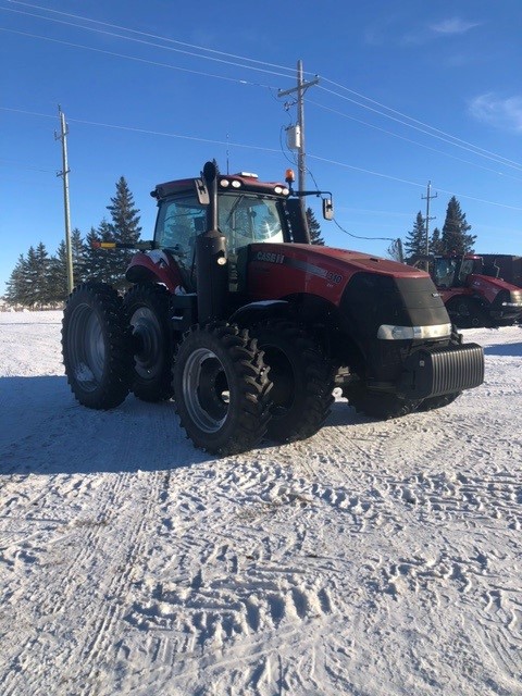 2019 Case MAG310 Tractor