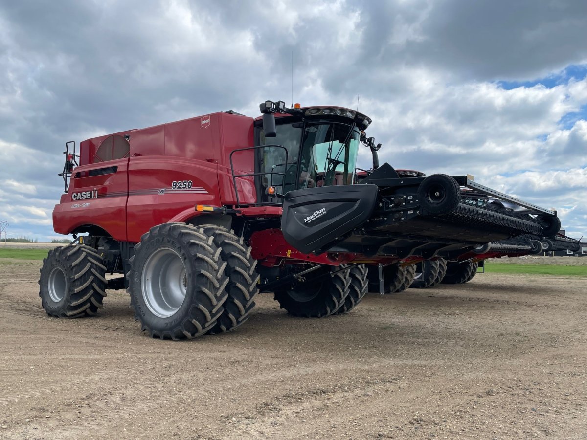 2022 Case 9250 Combine