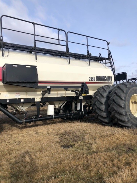 2015 Bourgault 3320-76 Seeding Tool