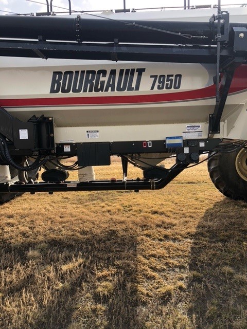 2015 Bourgault 3320-76 Seeding Tool