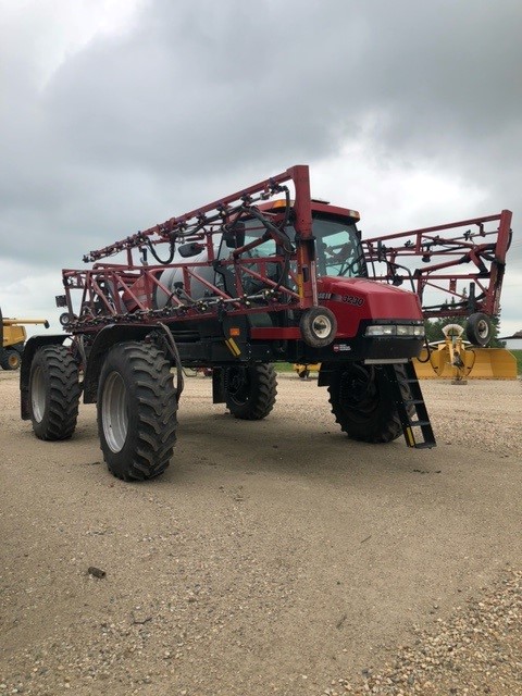 2014 Case 3230 Sprayer/High Clearance