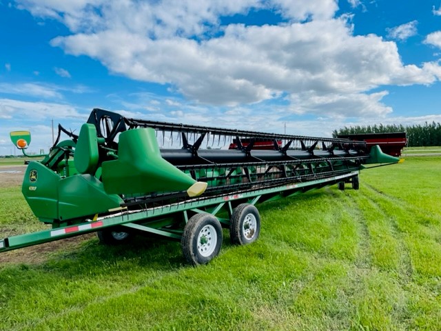 2011 John Deere 635F Header Combine