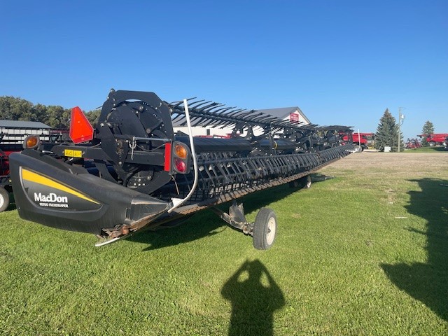 2014 MacDon FD75-40 Header Combine