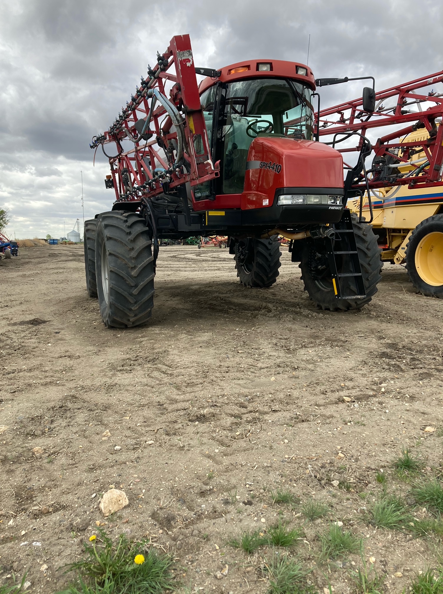 2006 Case IH SPX4410 Sprayer/High Clearance for sale in Morden, MB