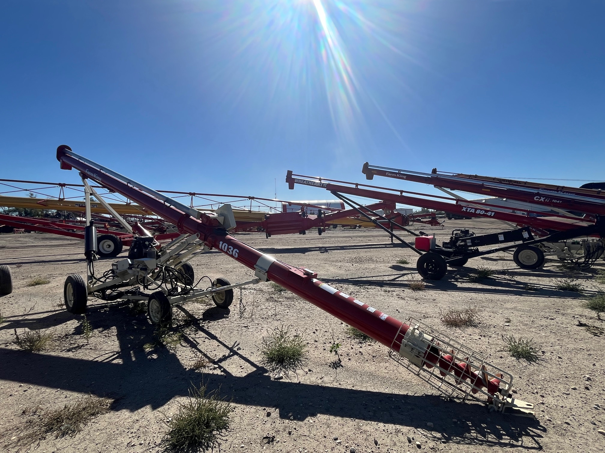 2003 Farm King C1036E Grain Auger