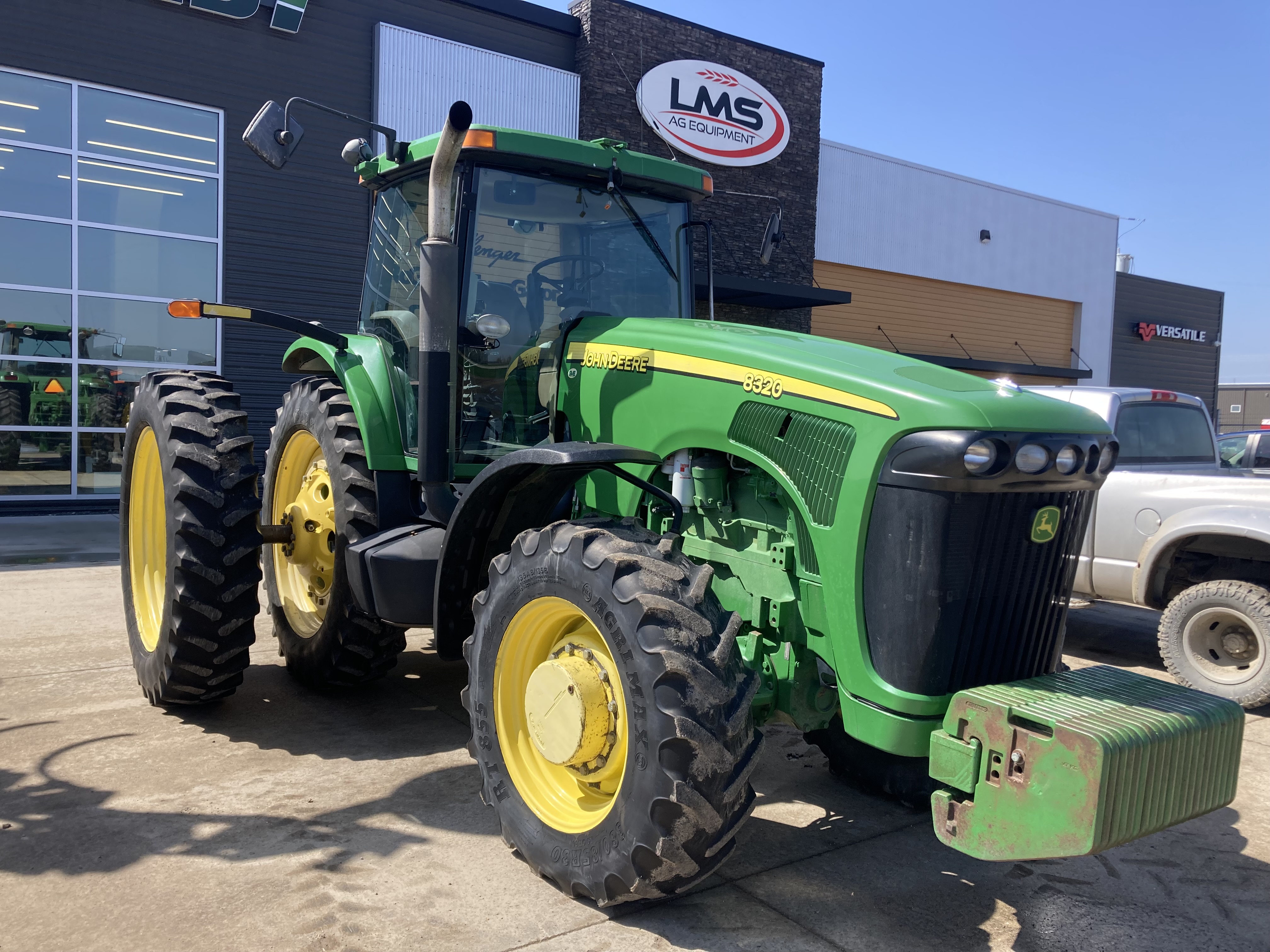 2002 John Deere 8320 Tractor