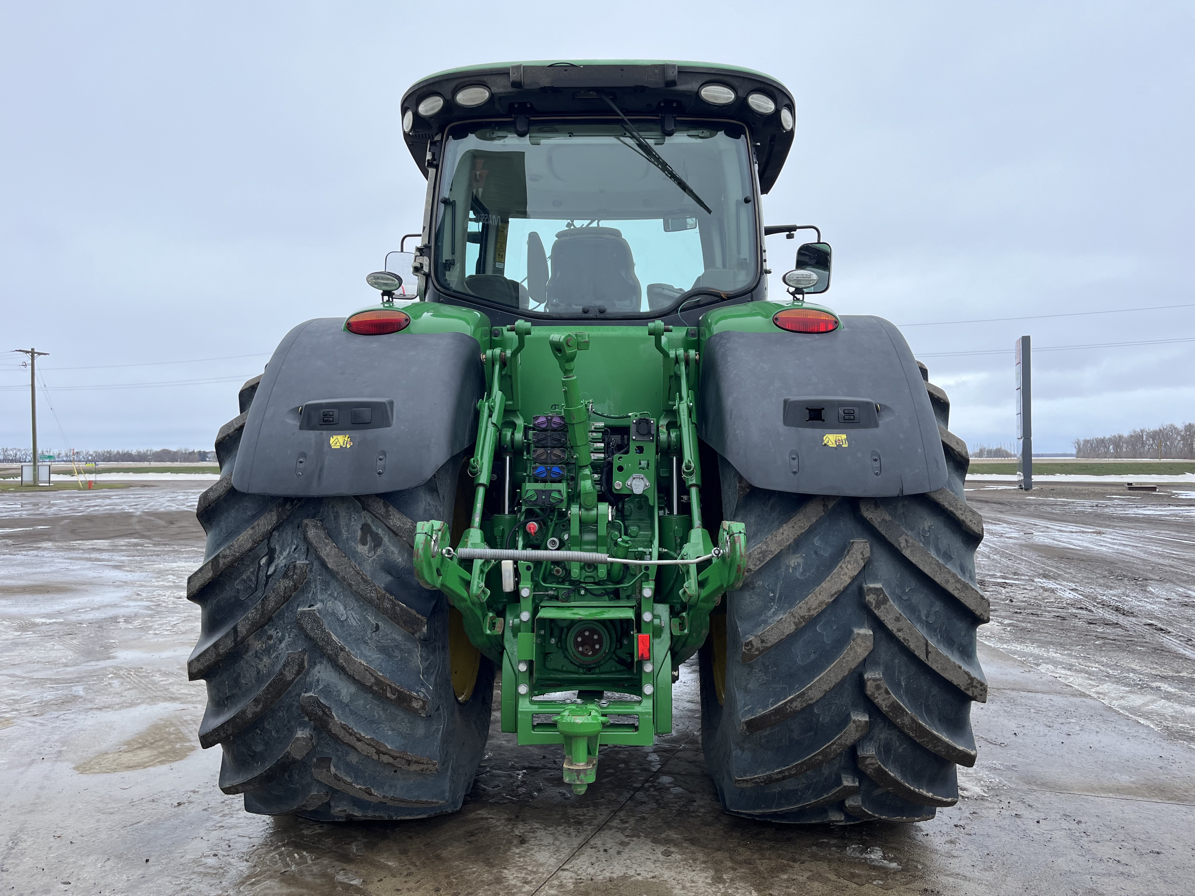 2017 John Deere 8370R Tractor