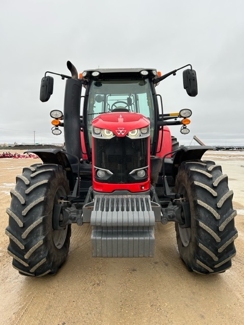 2022 Massey Ferguson 7724 Classic Tractor