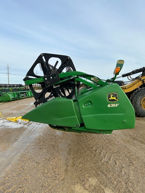 2011 John Deere 635F Header Combine