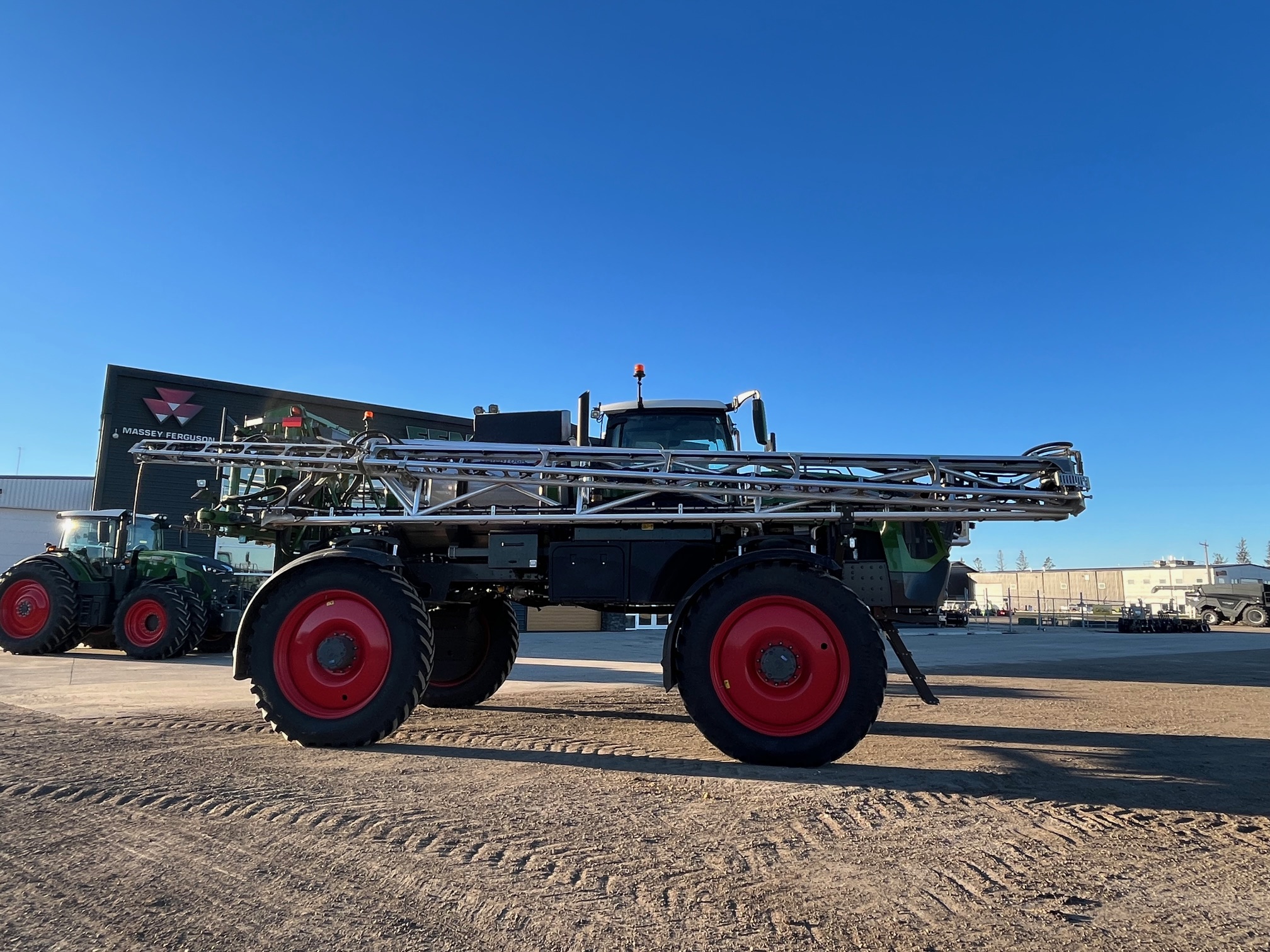 2023 Fendt 937 Sprayer/High Clearance