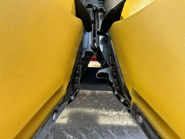 2008 New Holland 99C-8R Header Combine