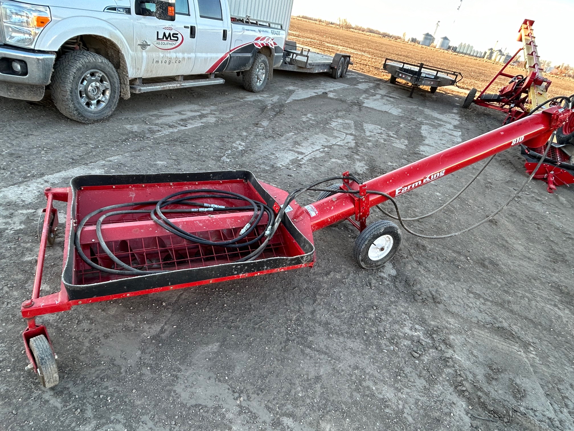 Farm King 810H Grain Auger