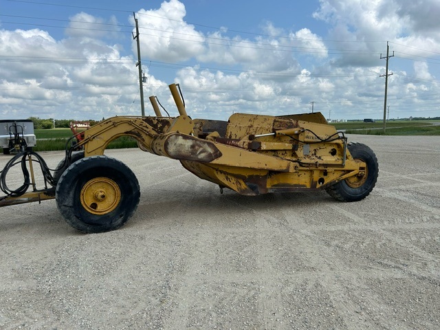 Caterpillar 60 Scraper