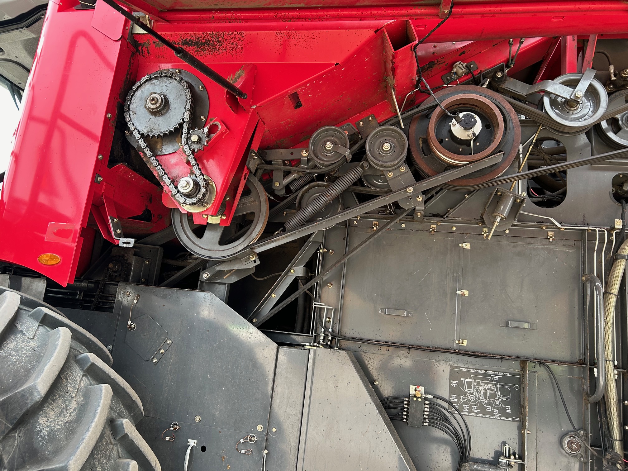 2010 Massey Ferguson 9895 Combine