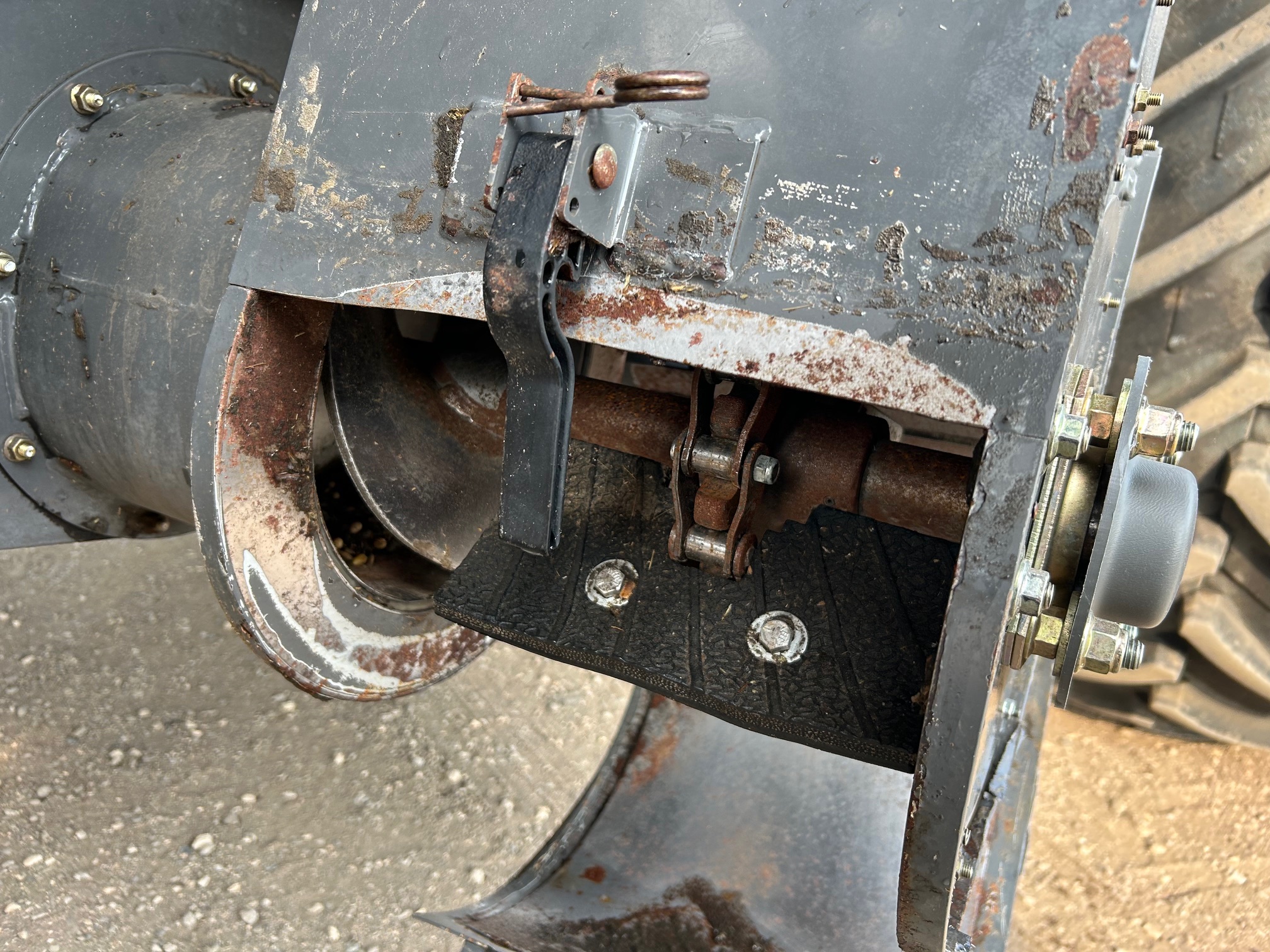 2010 Massey Ferguson 9895 Combine