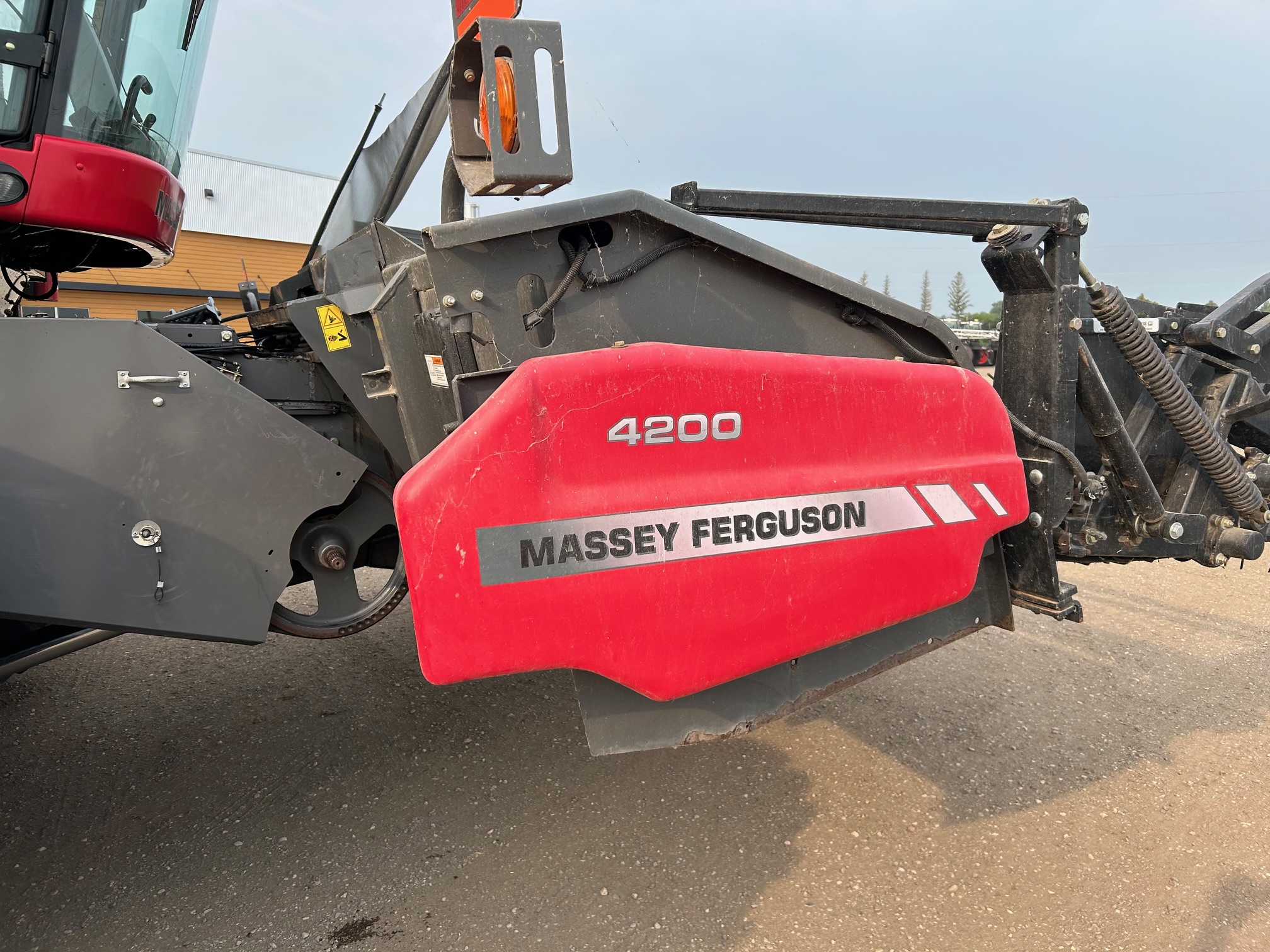 2010 Massey Ferguson 9895 Combine