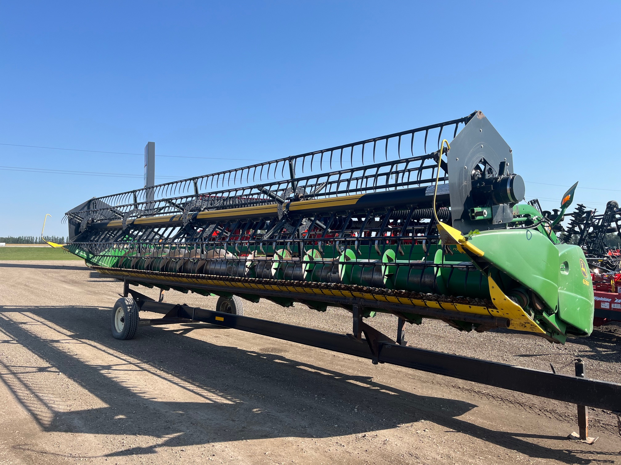 2005 John Deere 630F Header Combine