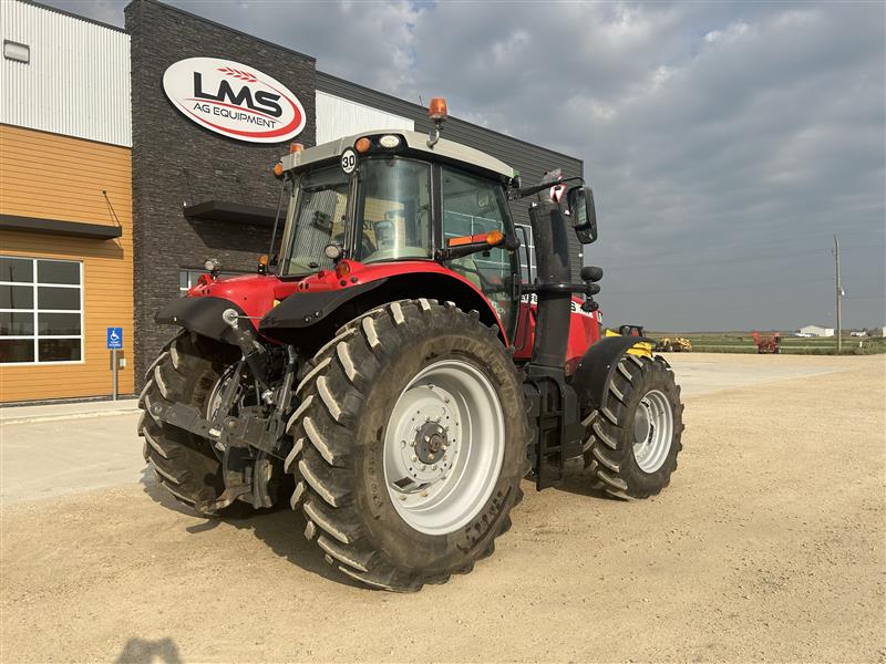 2022 Massey Ferguson 7724 Deluxe Tractor