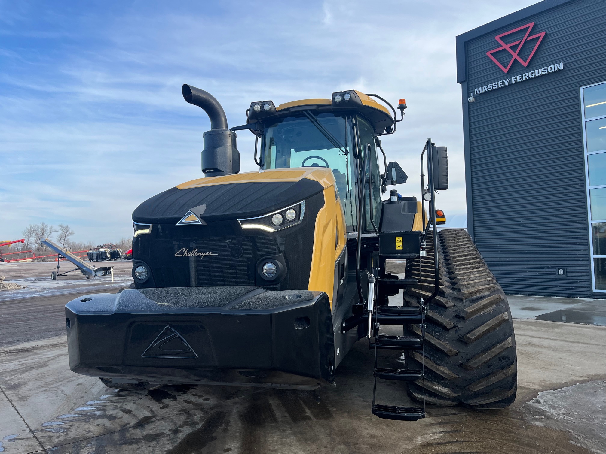 2024 Challenger MT862 Tractor