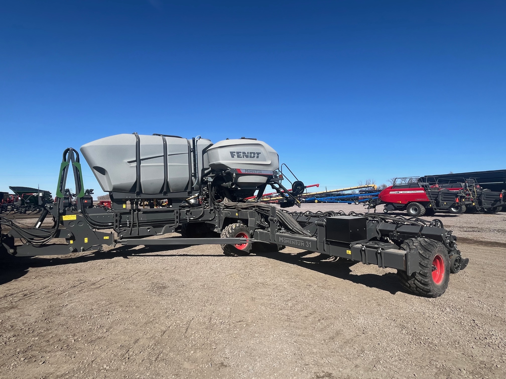 2022 Fendt Momentum Planter