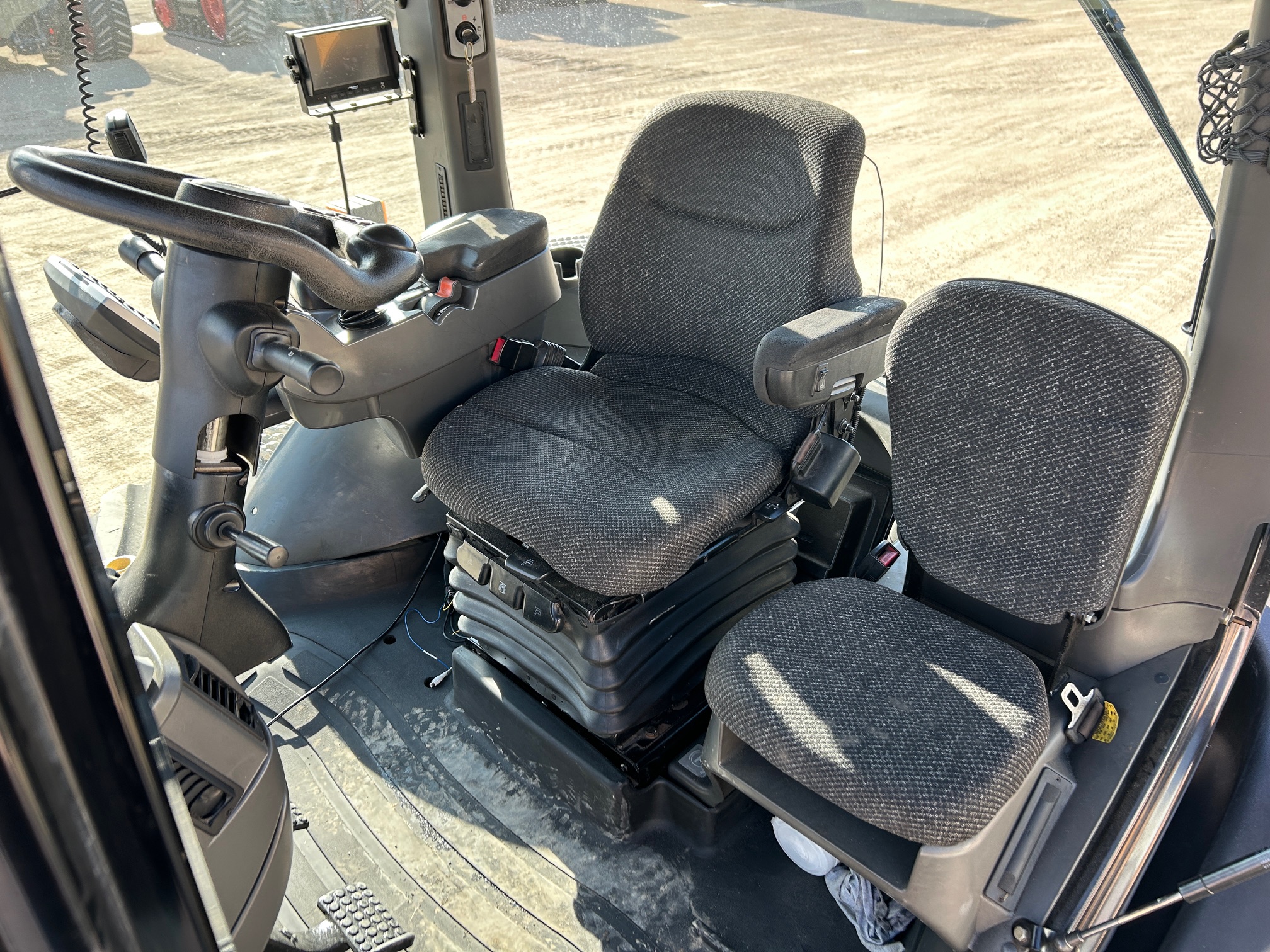 2009 Challenger MT865C Tractor