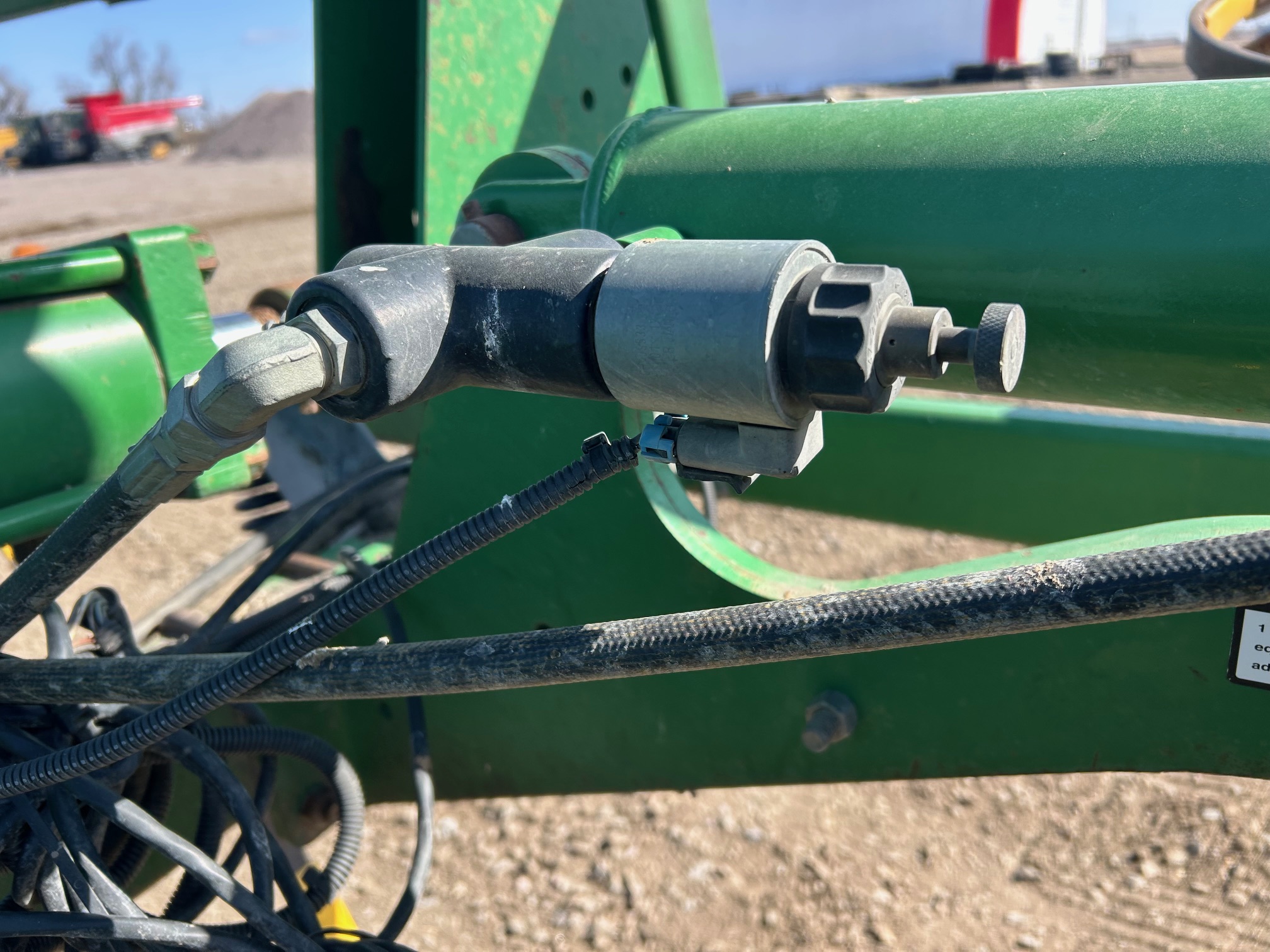 2002 John Deere 2200 Field Cultivator