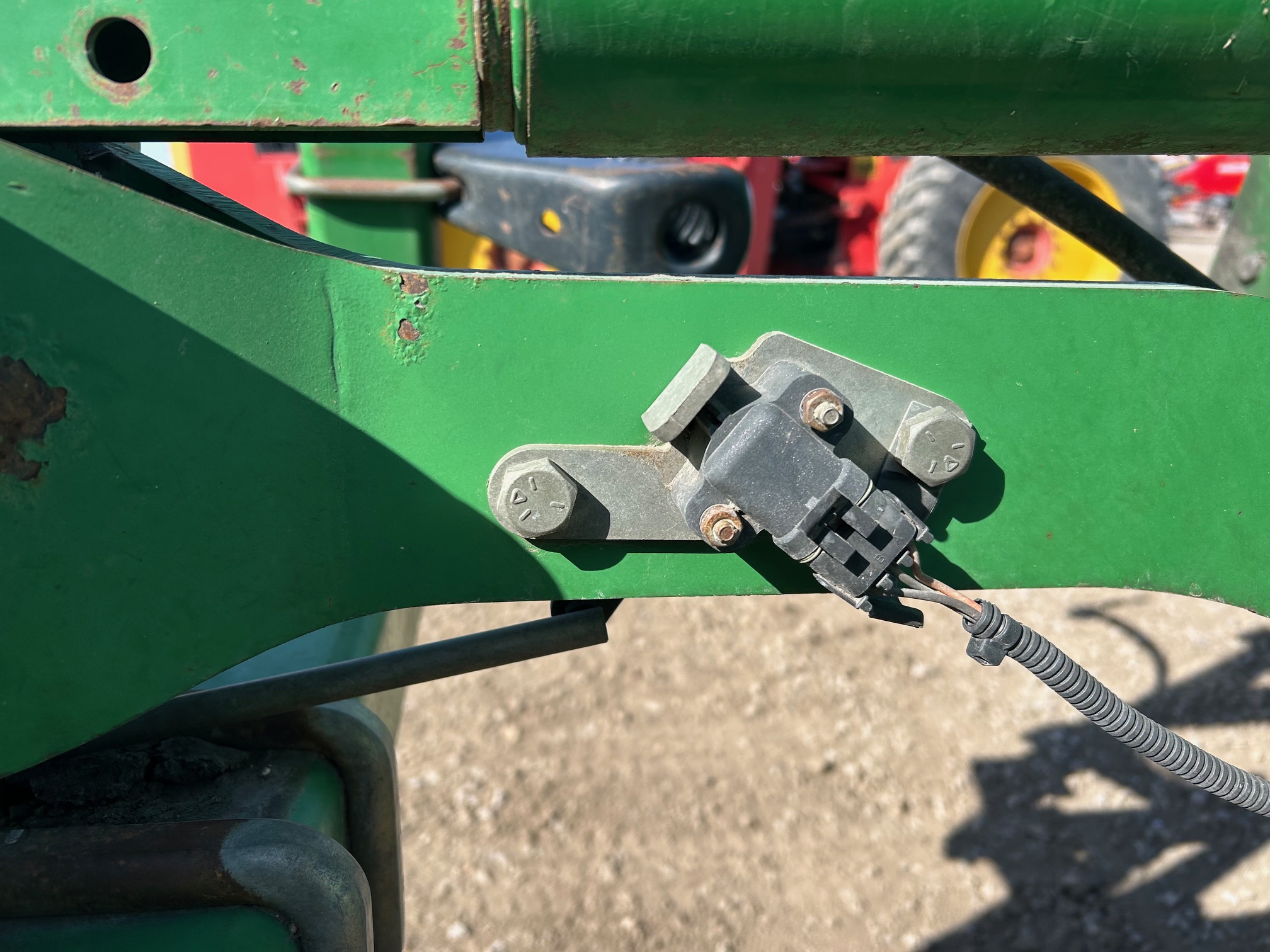 2002 John Deere 2200 Field Cultivator