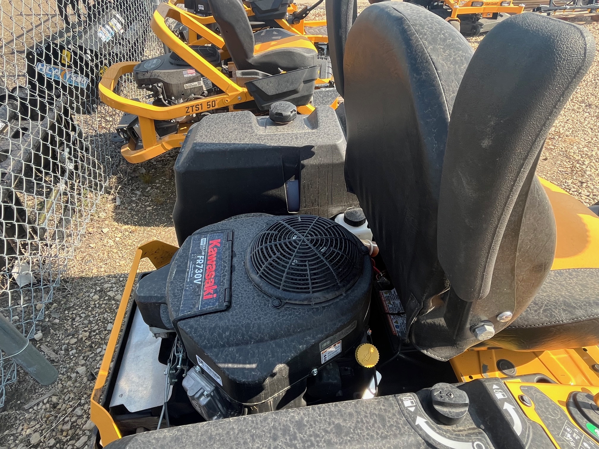 2019 Cub Cadet ZF SX60 Mower/Zero Turn