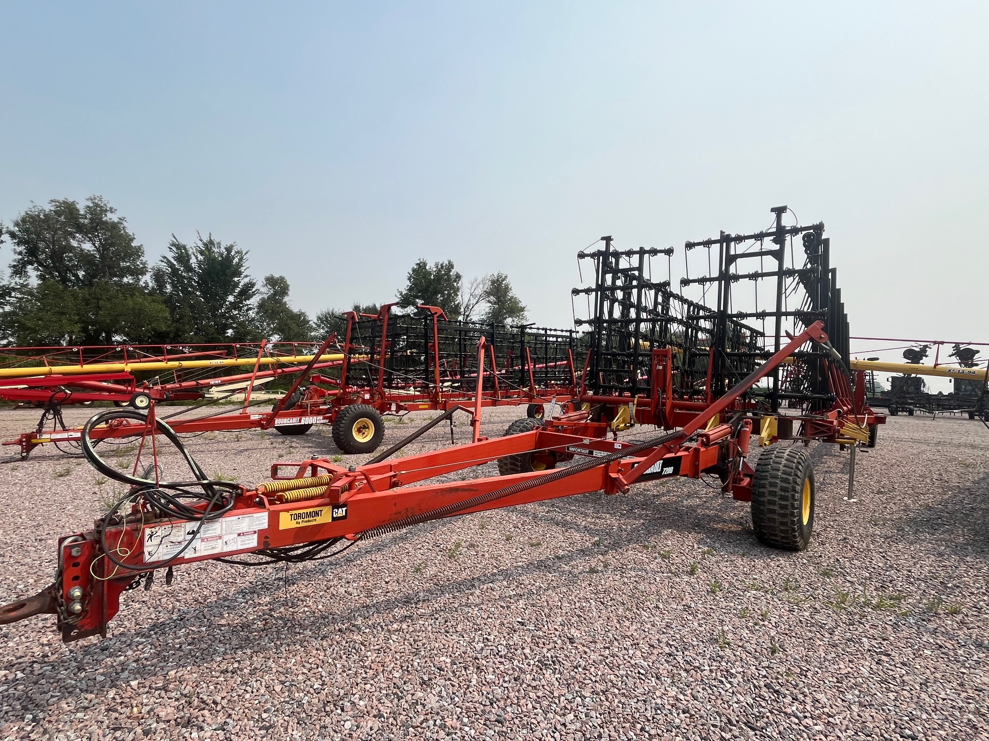 2004 Bourgault 7200 Harrow Heavy