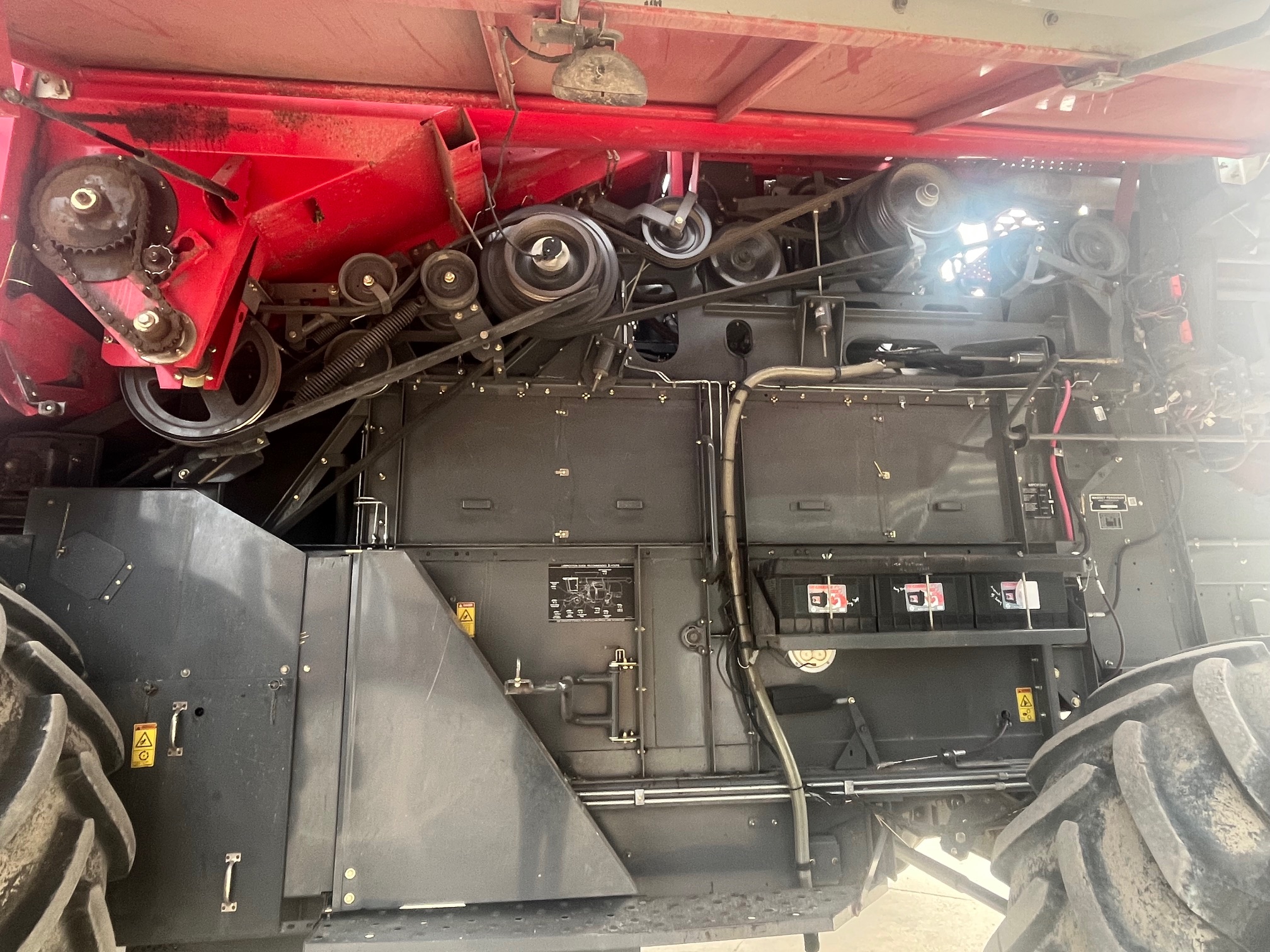 2009 Massey Ferguson 9895 Combine