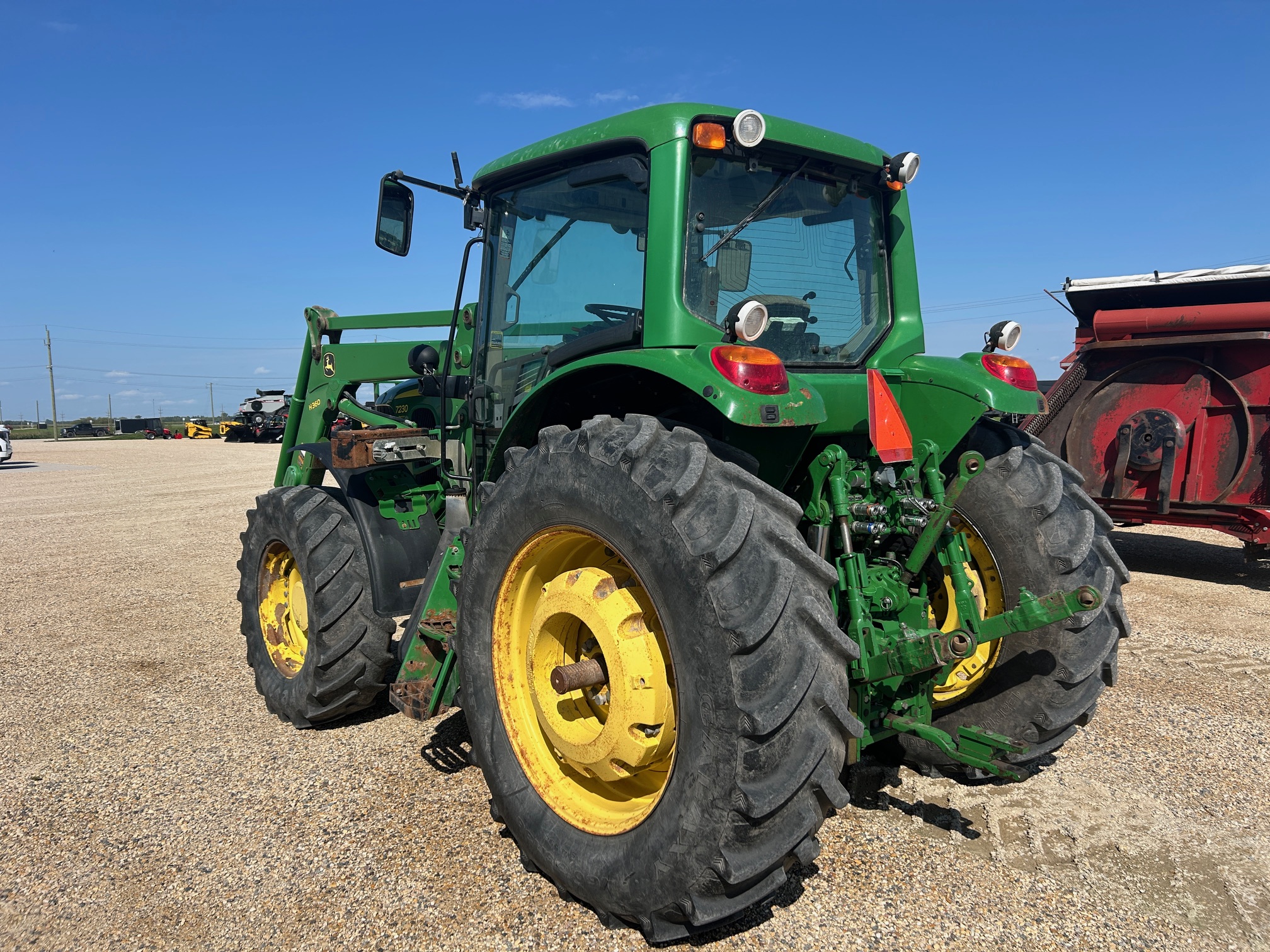 2012 John Deere 7230 Prem Tractor