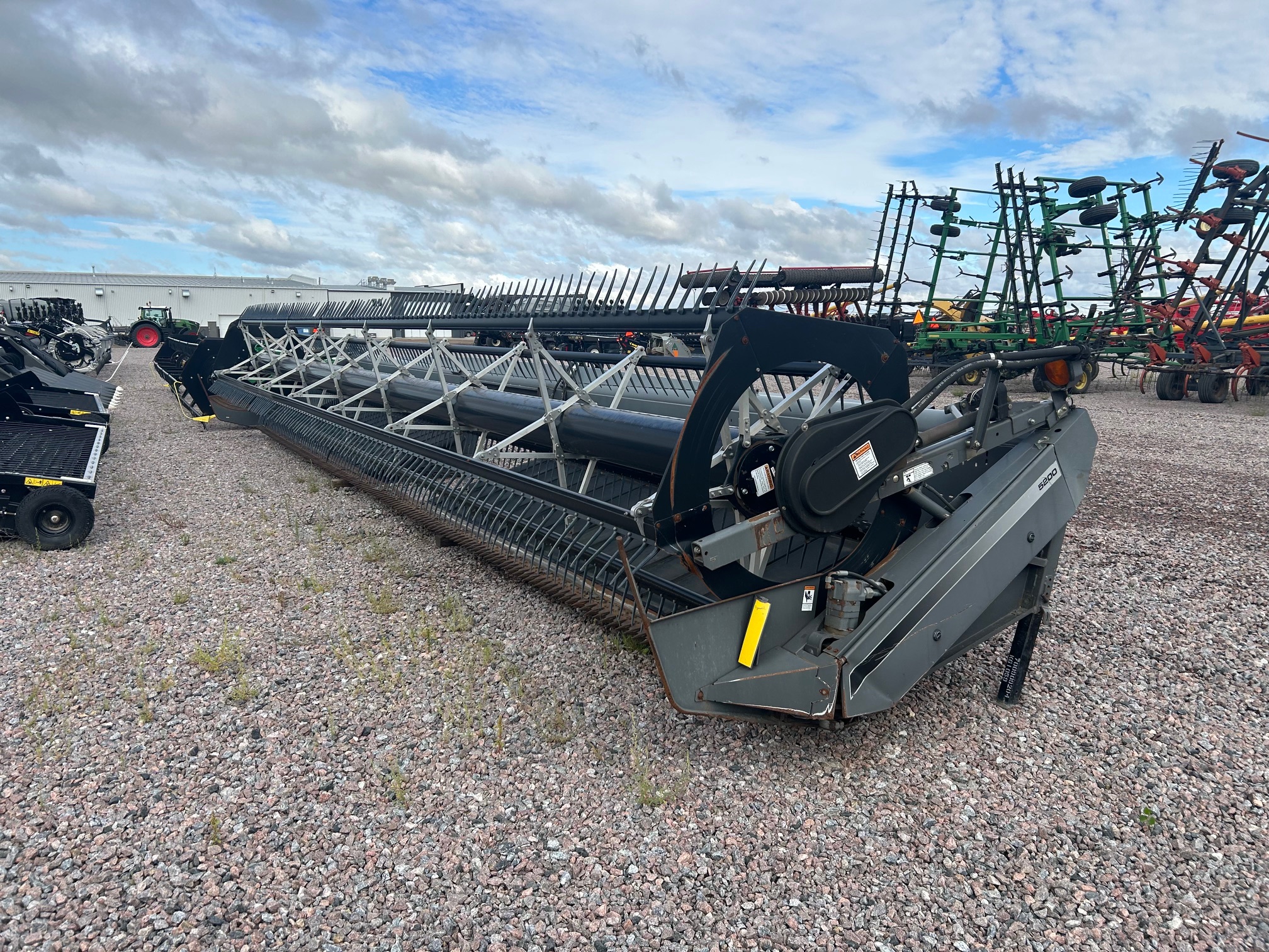 2011 Massey Ferguson 5200-36 Header Flex