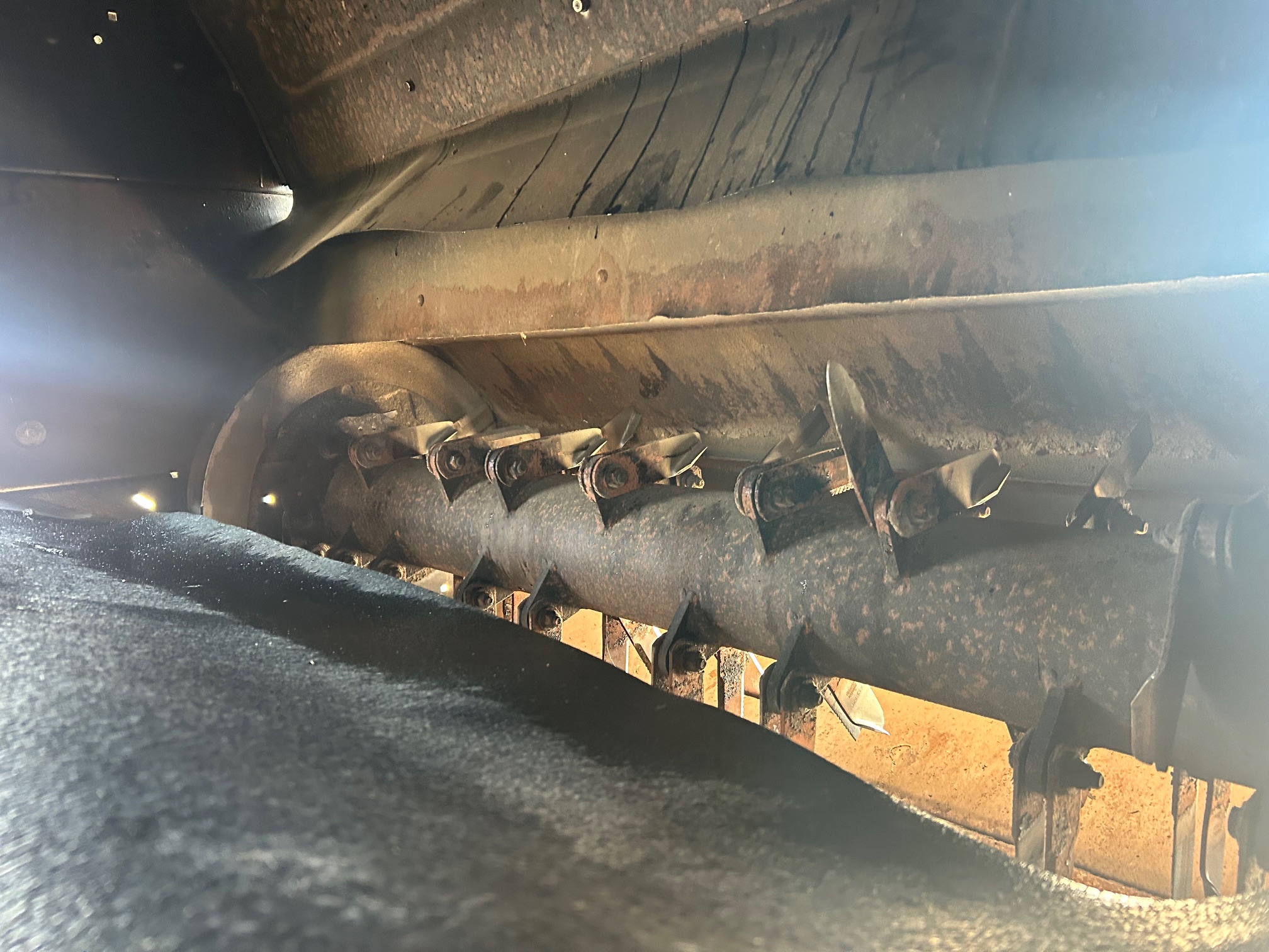 2009 New Holland CR9070 Combine