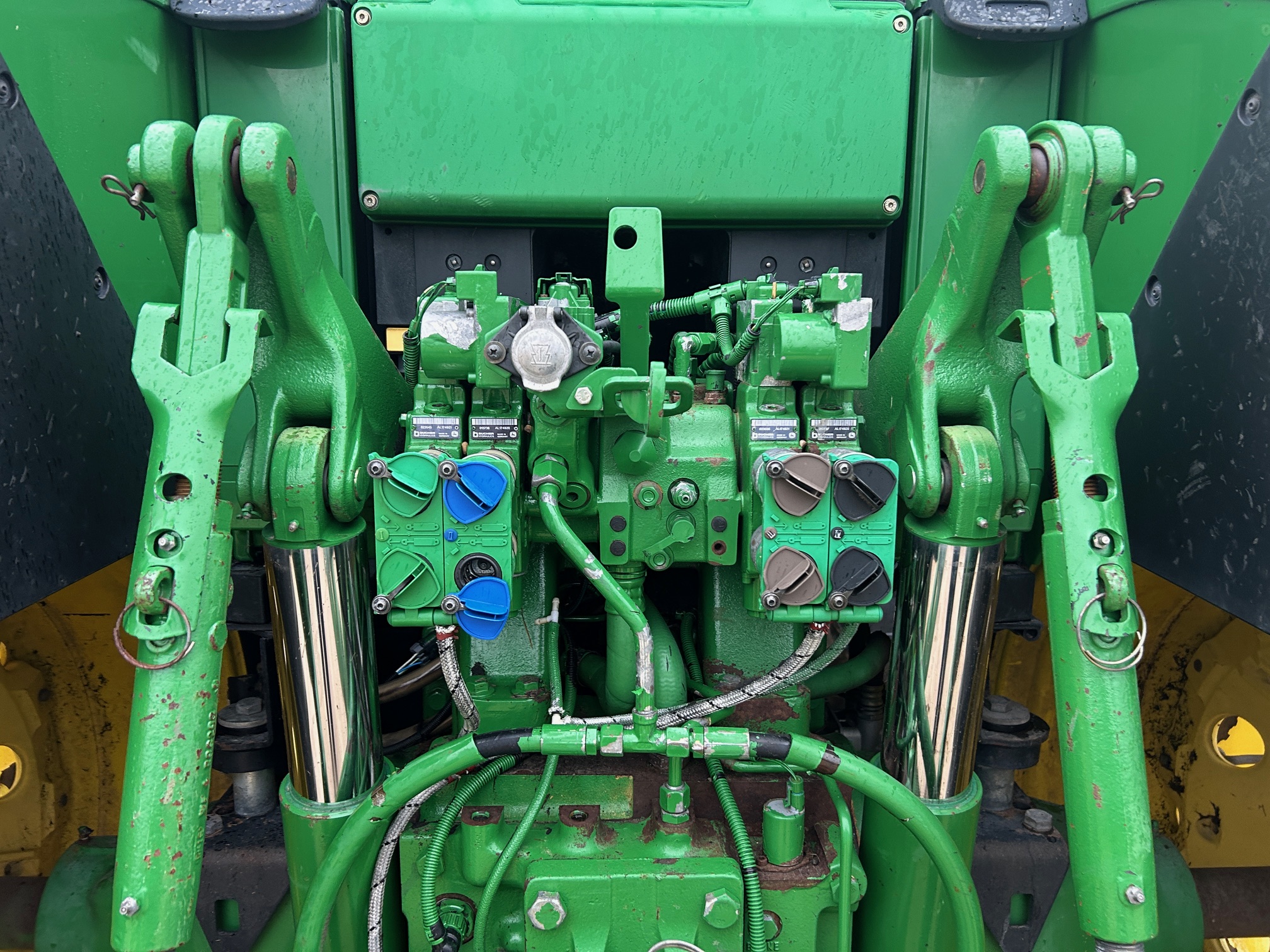 2009 John Deere 7430 Prem Tractor