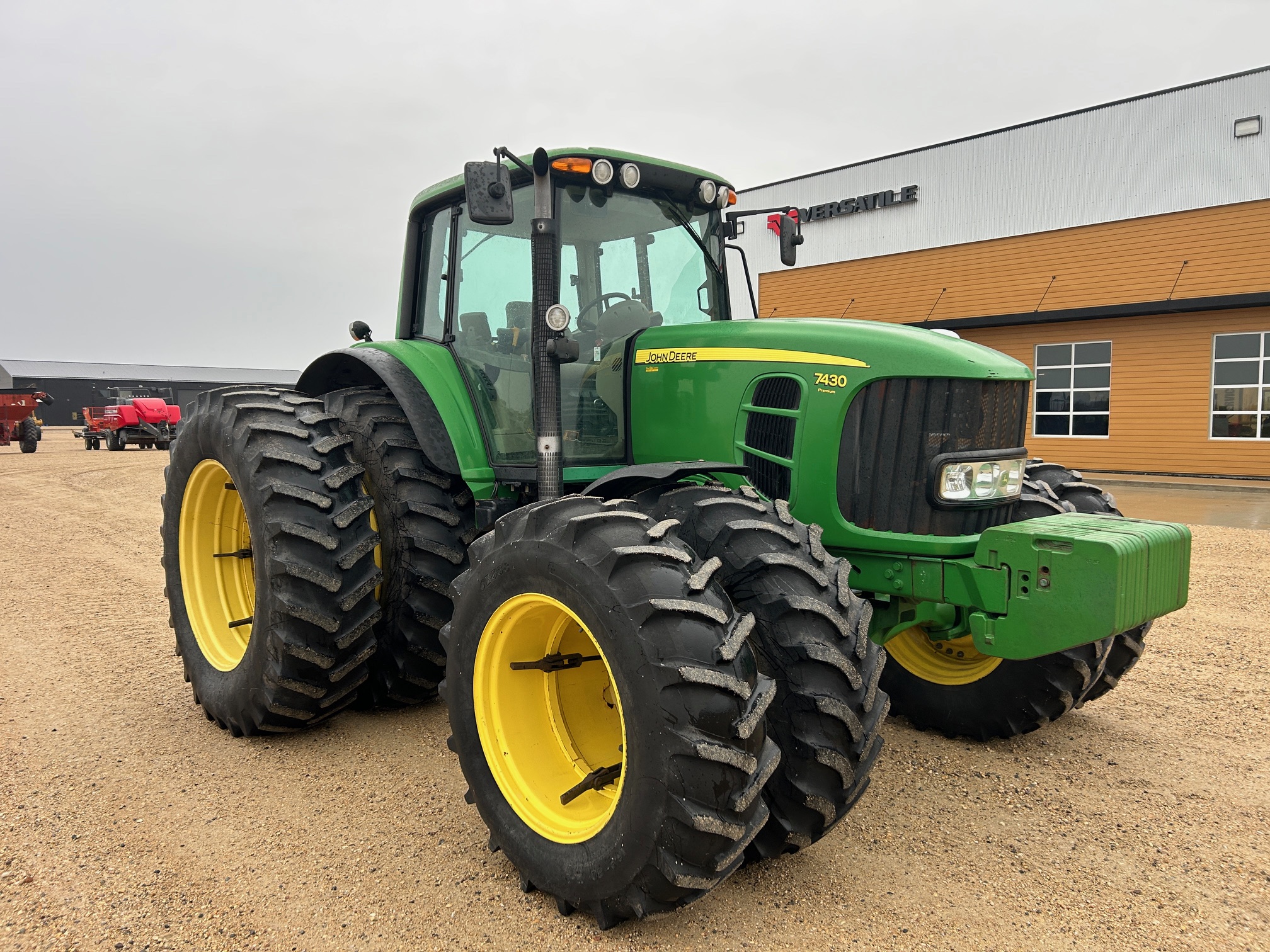 2009 John Deere 7430 Prem Tractor