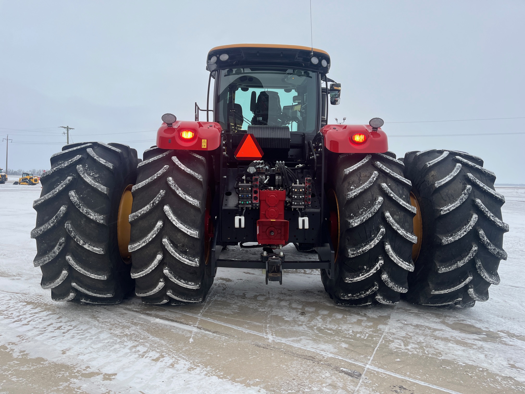 2023 Versatile 580 Tractor