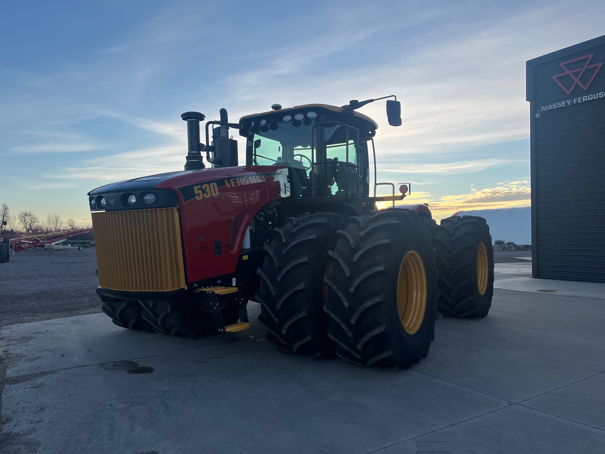 2023 Versatile 530 Tractor
