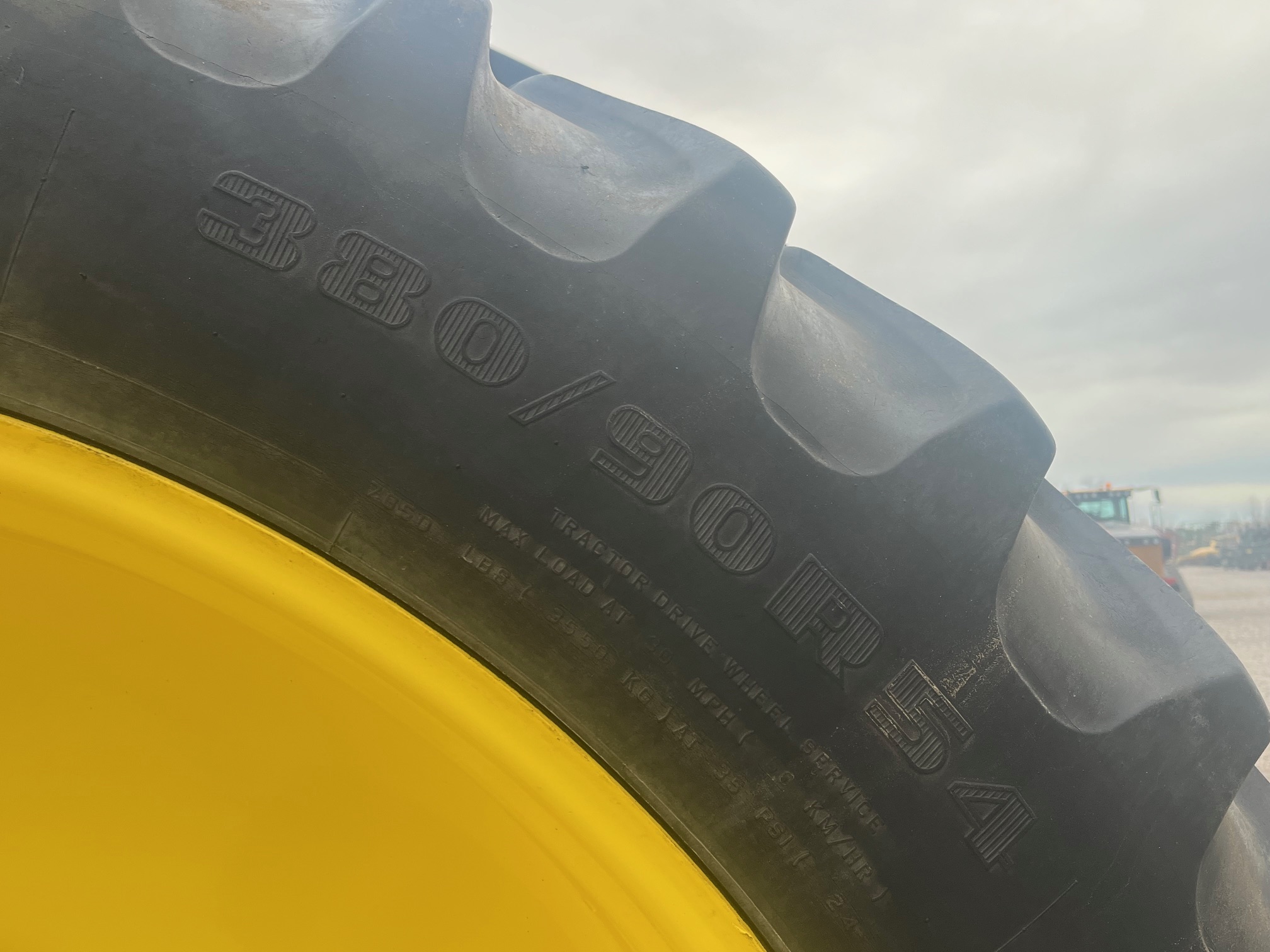 2015 John Deere 8320R Tractor