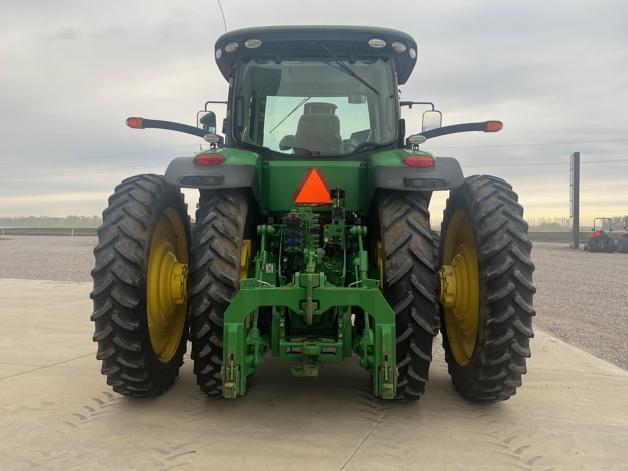 2015 John Deere 8320R Tractor